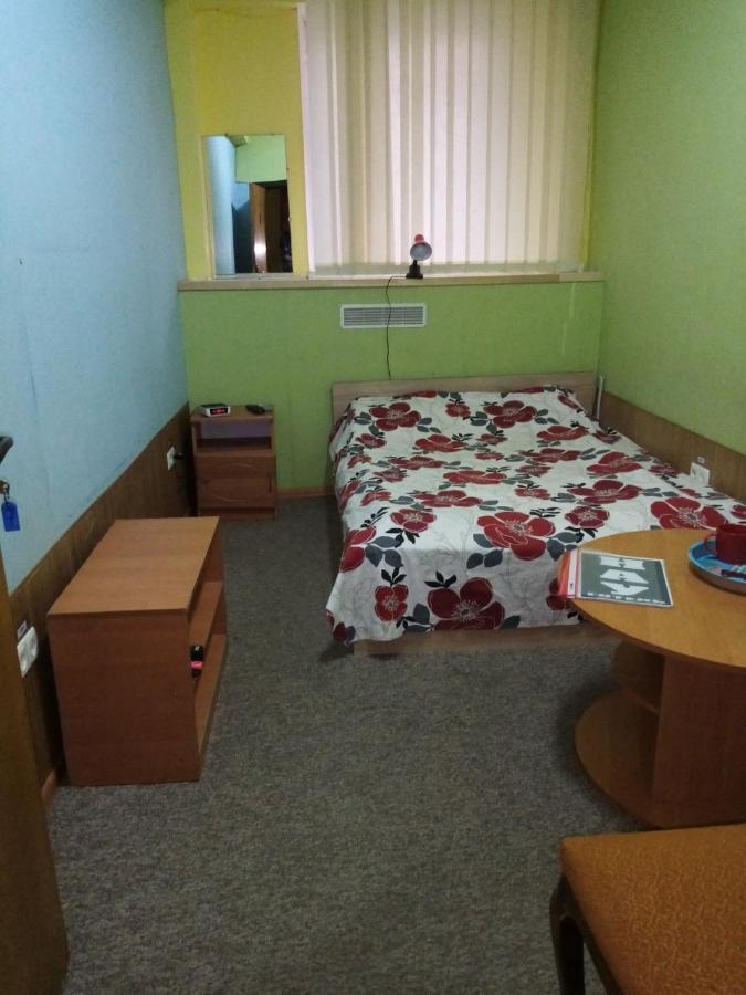 Нау Гостиница Kiev Ngoại thất bức ảnh