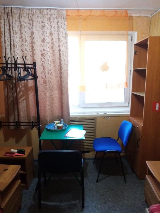 Нау Гостиница Kiev Ngoại thất bức ảnh